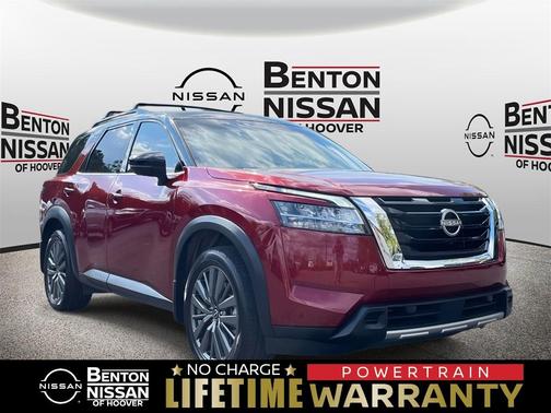 2024 Nissan Pathfinder SL