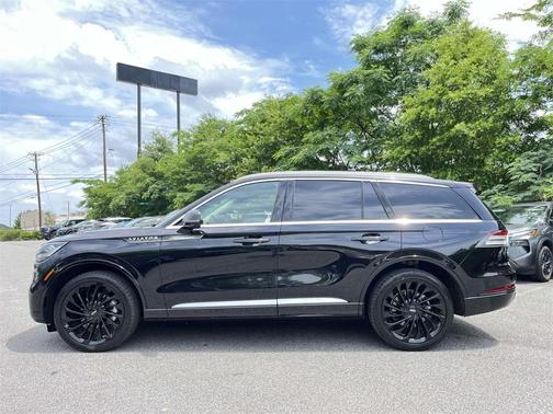 2022 Lincoln Aviator Reserve AWD