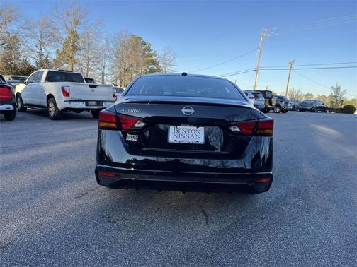2025 Nissan Altima S