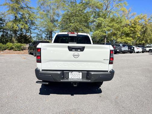 2026 Nissan Frontier S