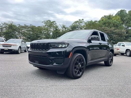 2024 Jeep Grand Cherokee Laredo