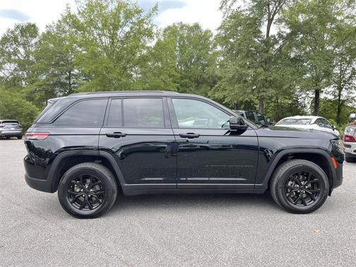 2024 Jeep Grand Cherokee Laredo