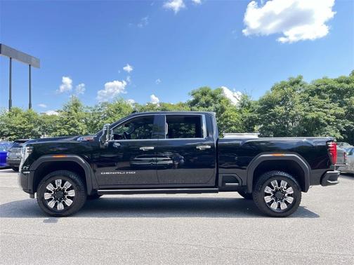 2024 GMC Sierra 2500 Denali