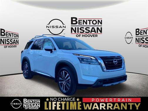 2025 Nissan Pathfinder Platinum