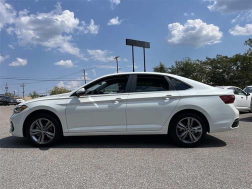 2022 Volkswagen Jetta 1.5T SE