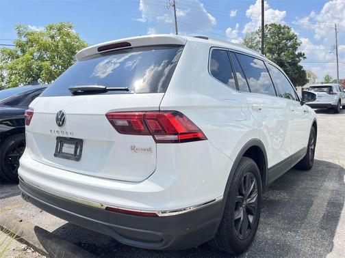 2022 Volkswagen Tiguan 2.0T SE