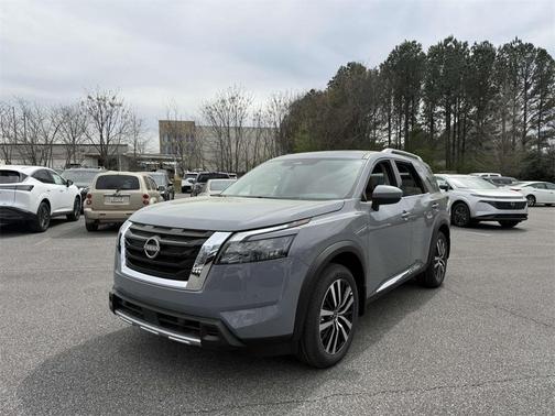 2025 Nissan Pathfinder Platinum
