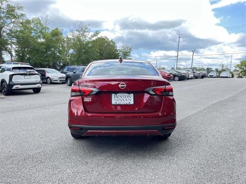 2025 Nissan Versa 1.6 SV