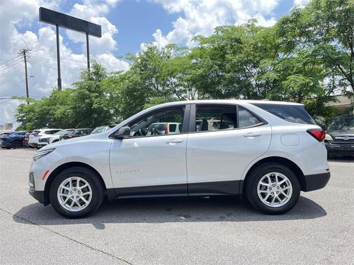 2022 Chevrolet Equinox LS
