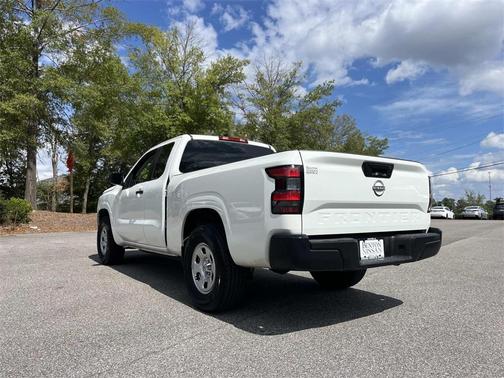 2024 Nissan Frontier S