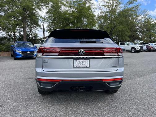 2024 Volkswagen Atlas Cross Sport 2.0T SE w/Technology