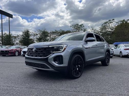 2024 Volkswagen Atlas Cross Sport 2.0T SE w/Technology