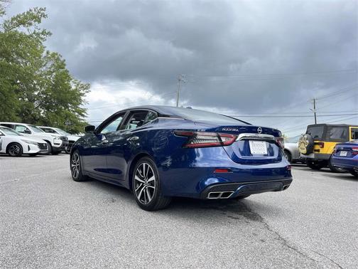 2023 Nissan Maxima SV