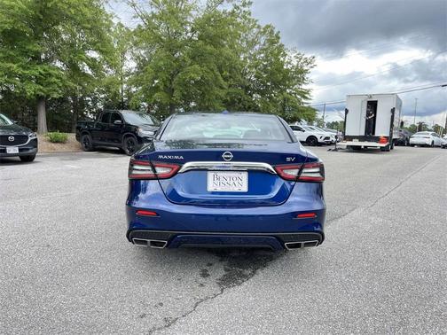 2023 Nissan Maxima SV