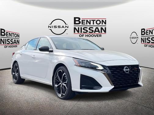 2025 Nissan Altima SR