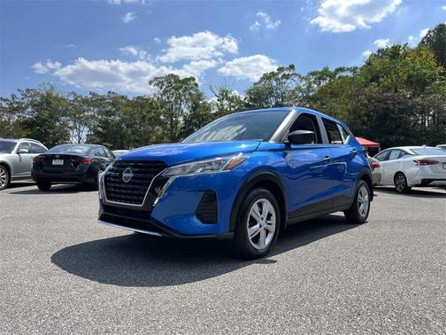 2024 Nissan Kicks S