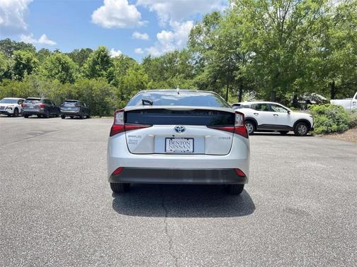 2022 Toyota Prius LE