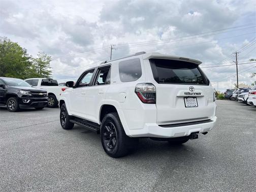 2020 Toyota 4Runner SR5