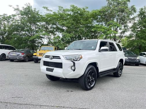 2020 Toyota 4Runner SR5