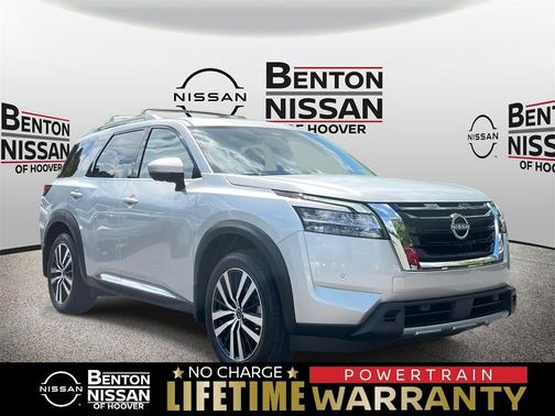 2024 Nissan Pathfinder Platinum