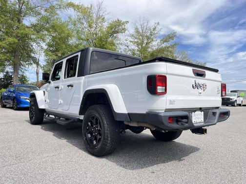 2021 Jeep Gladiator Sport