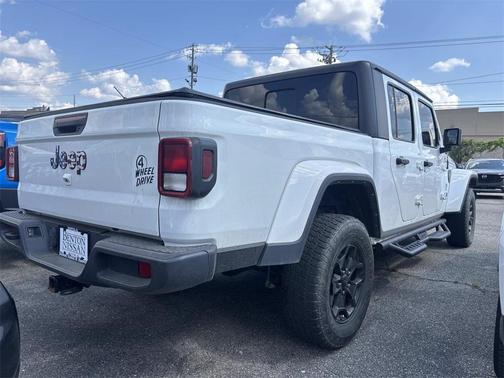 2021 Jeep Gladiator Sport