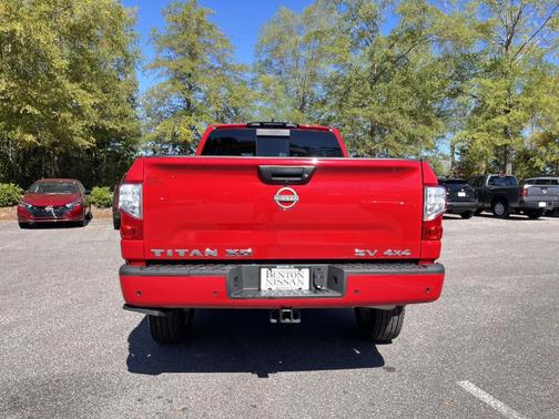 2024 Nissan Titan XD SV