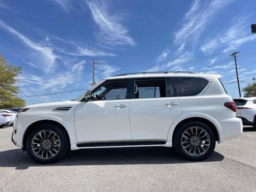 2024 Nissan Armada Platinum