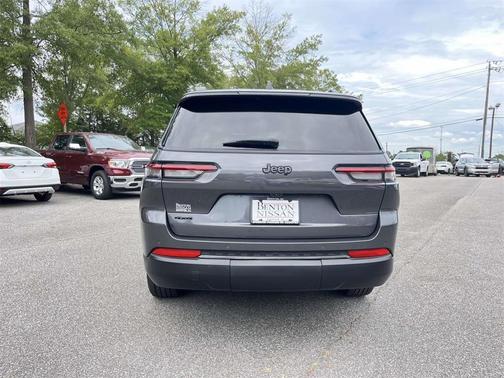 2024 Jeep Grand Cherokee L Laredo