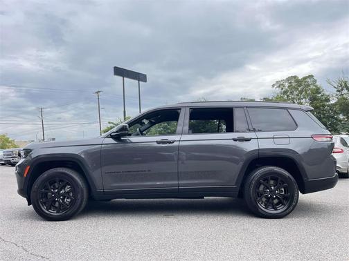 2024 Jeep Grand Cherokee L Laredo