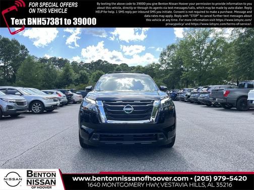 2023 Nissan Pathfinder SV