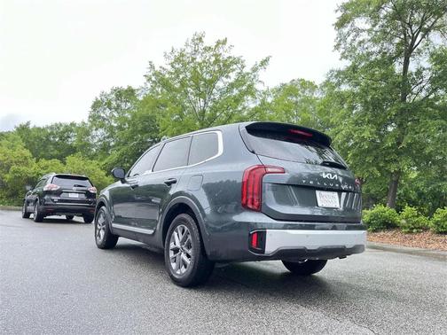 2024 Kia Telluride LX
