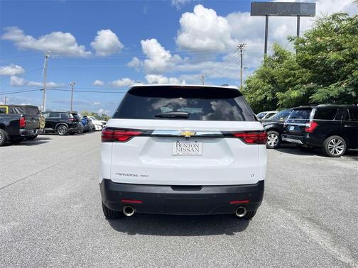 2022 Chevrolet Traverse LT Cloth