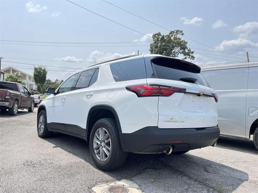 2022 Chevrolet Traverse LT Cloth