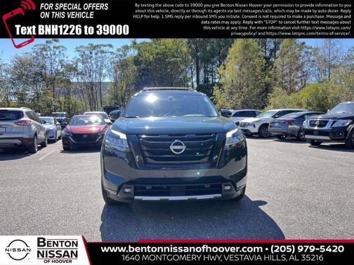 2022 Nissan Pathfinder SL
