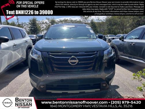 2022 Nissan Pathfinder SL