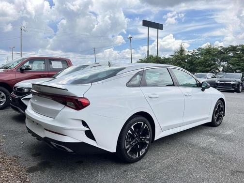 2023 Kia K5 GT-Line