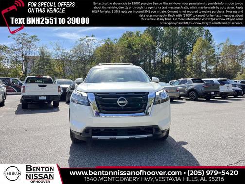 2023 Nissan Pathfinder SL