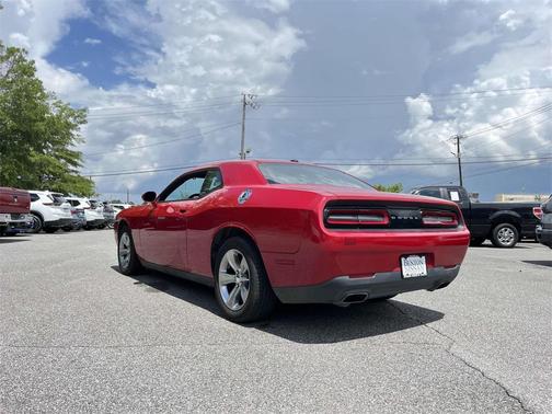 2015 Dodge Challenger SXT