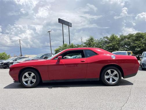 2015 Dodge Challenger SXT