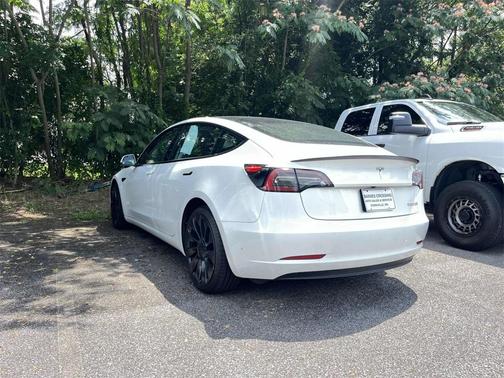 2023 Tesla Model 3 Performance