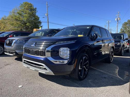 2024 Mitsubishi Outlander SE