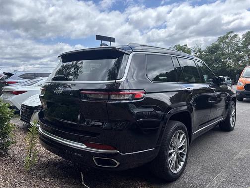 2023 Jeep Grand Cherokee L Summit