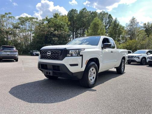 2024 Nissan Frontier S