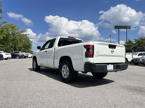 2024 Nissan Frontier S