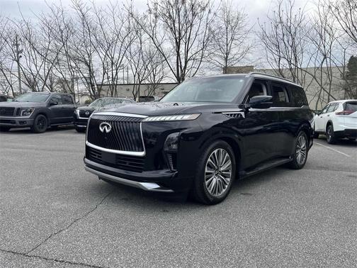 2025 INFINITI QX80 Luxe