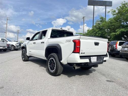 2024 Toyota Tacoma TRD Off Road