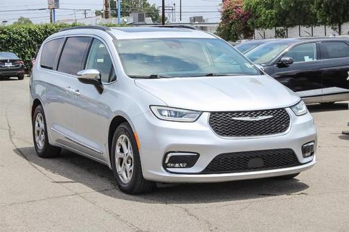 2023 Chrysler Pacifica Limited