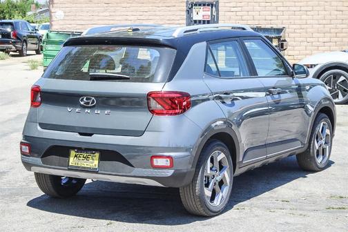 2025 Hyundai VENUE Limited