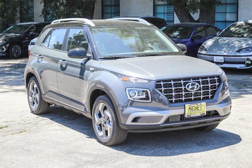 2025 Hyundai VENUE Limited